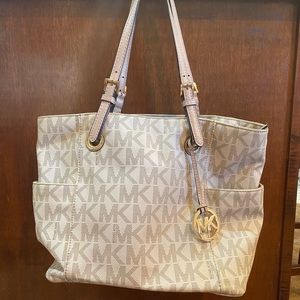 Michael Kors purse